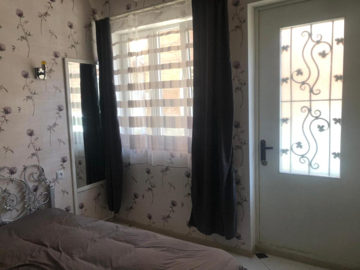 Appartment In Old Tbs, Near Holy Trinity Cathedral Tbilisi Ngoại thất bức ảnh